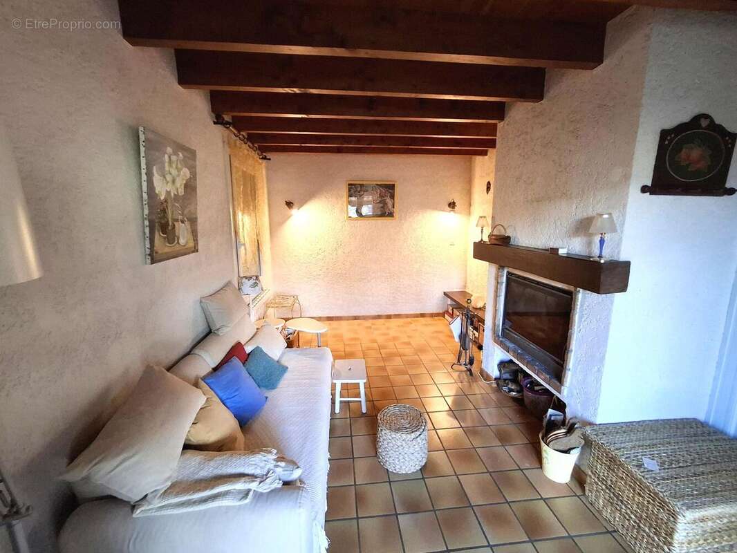 Maison à SAINT-BEAT