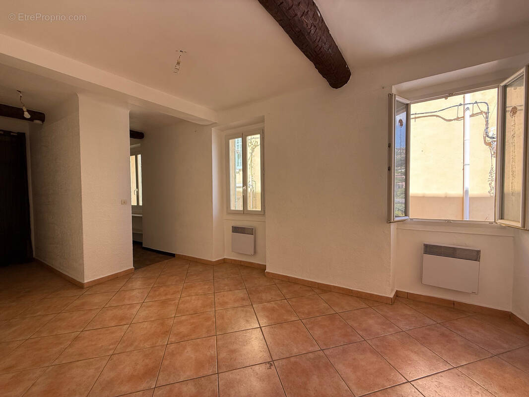 Appartement à OLLIOULES