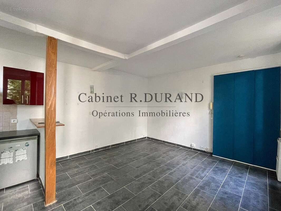 Appartement à LA GARENNE-COLOMBES