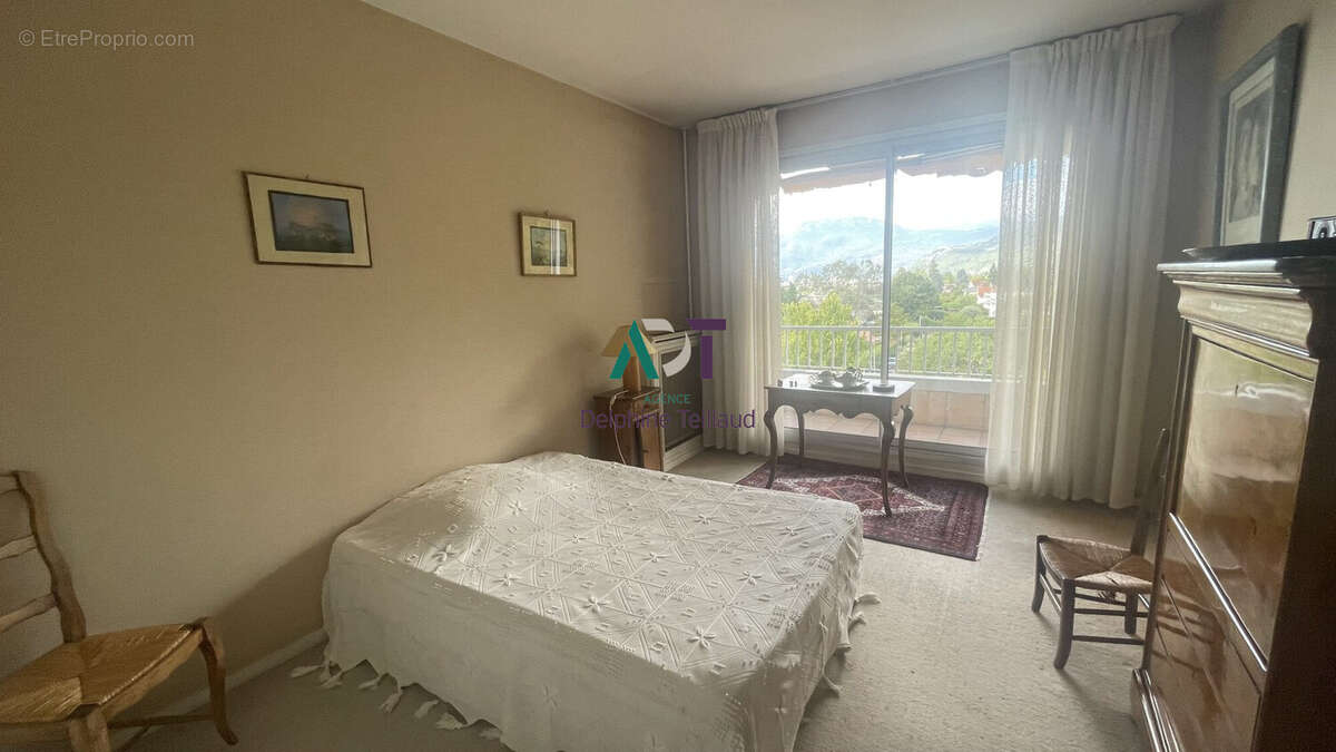 Appartement à MEYLAN