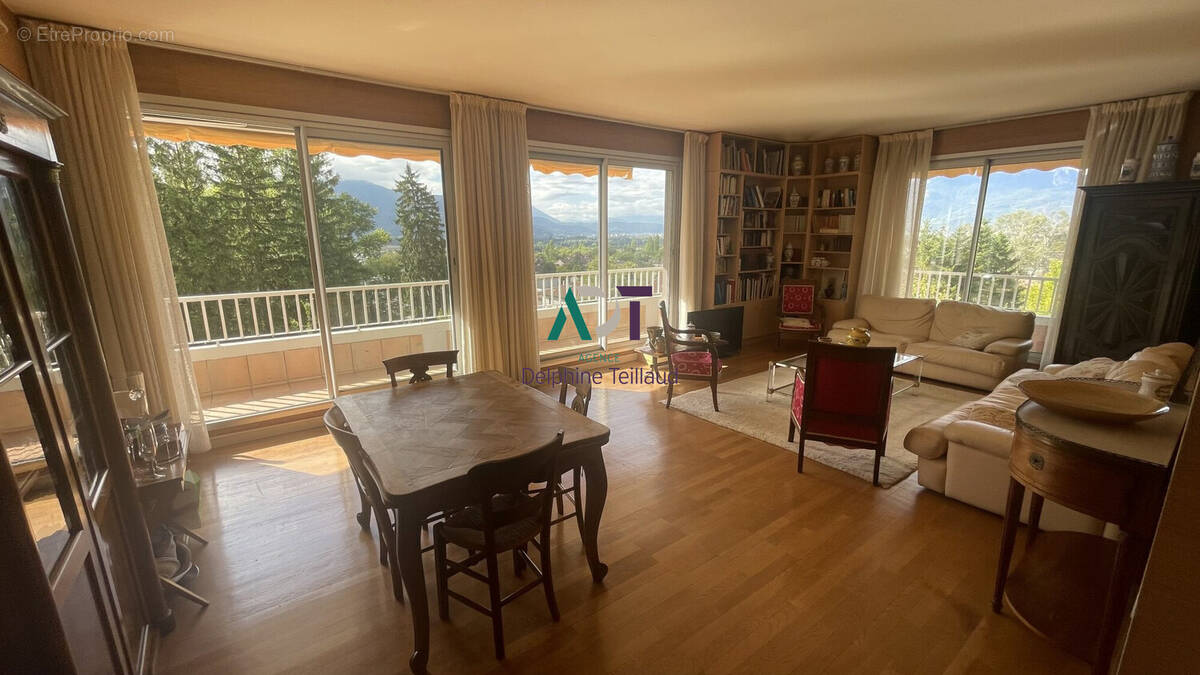 Appartement à MEYLAN