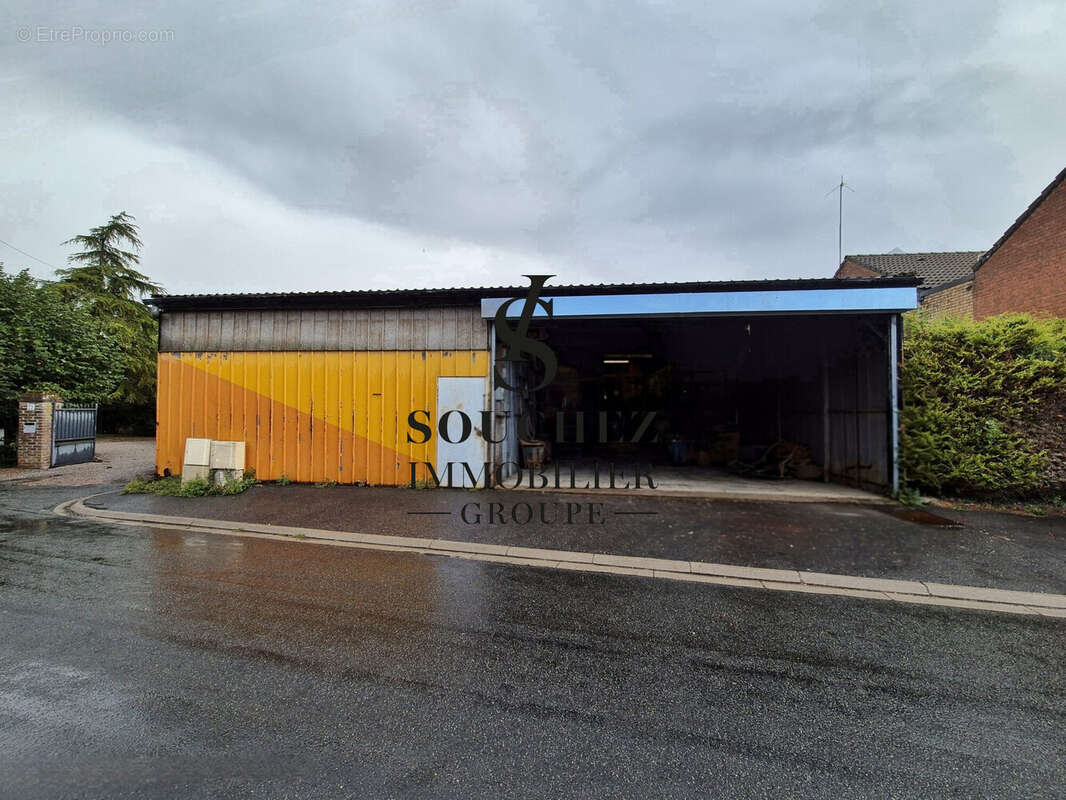 Commerce à HERSIN-COUPIGNY