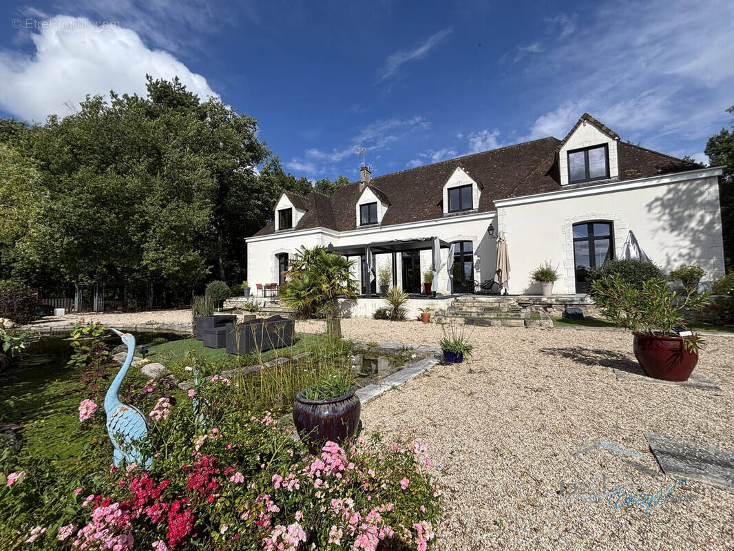ext - Maison à VILLENEUVE-SUR-AUVERS