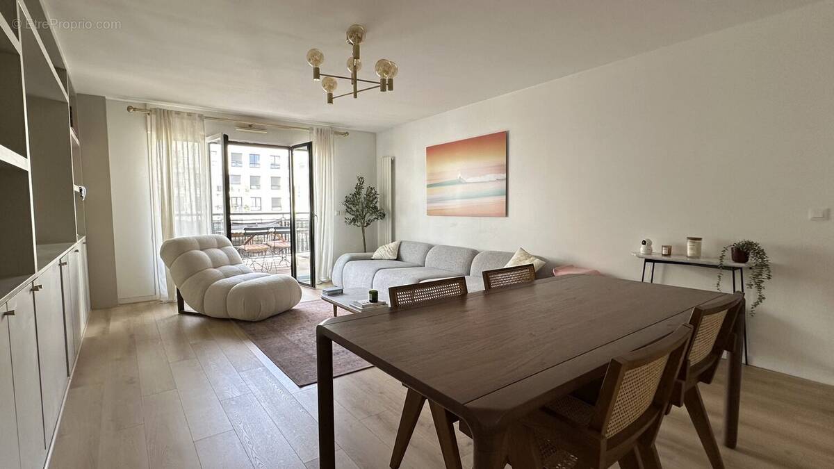 Appartement à SURESNES
