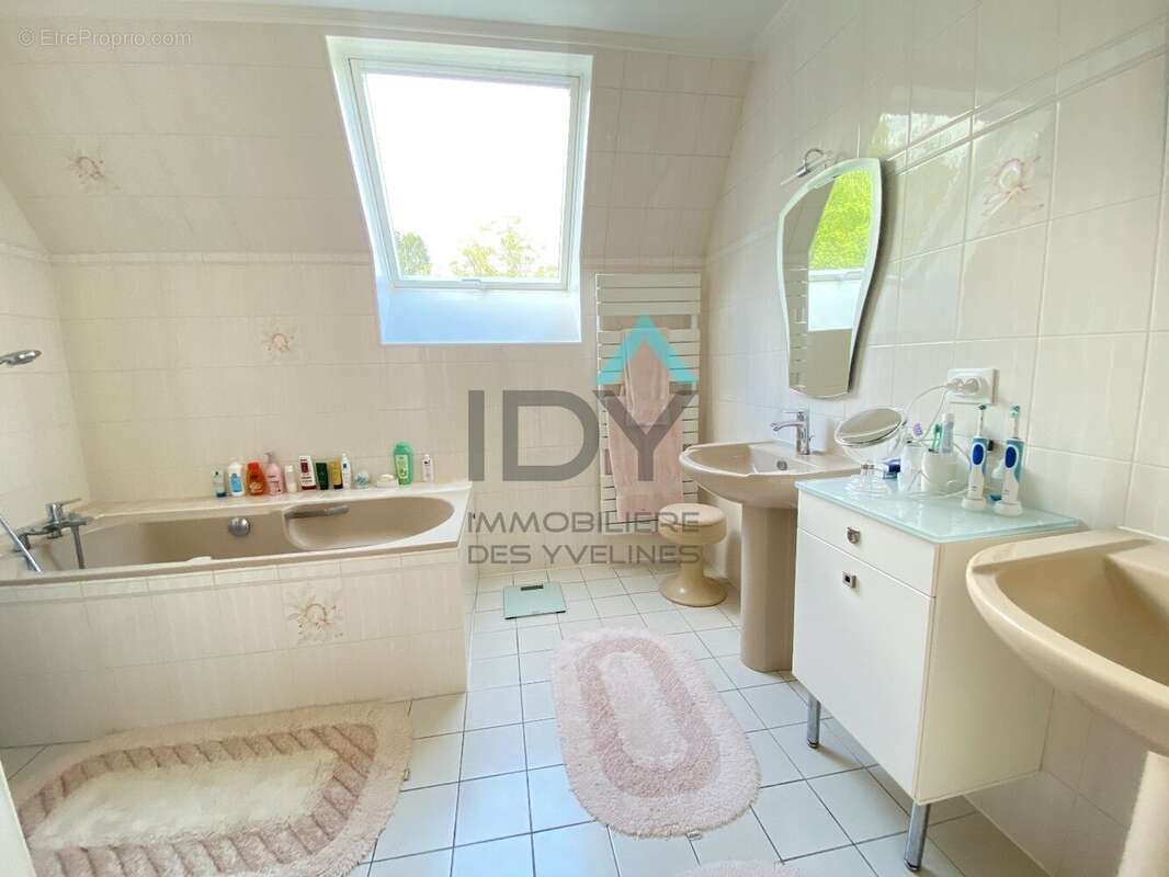 Maison à SAINT-GERMAIN-EN-LAYE