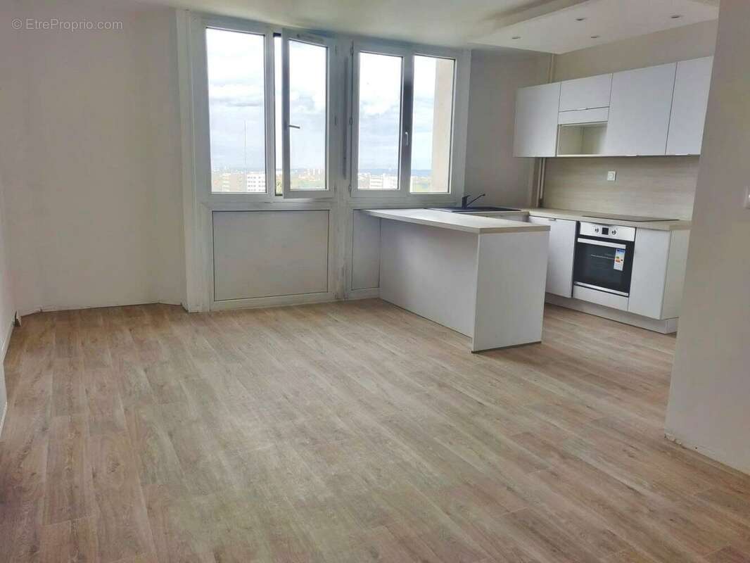 Appartement à MONS-EN-BAROEUL