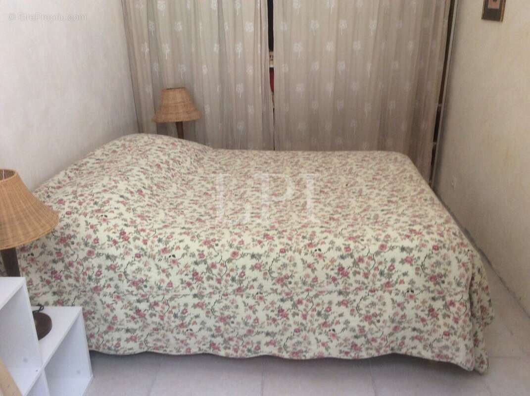 Maison à SAINT-SATURNIN-LES-APT