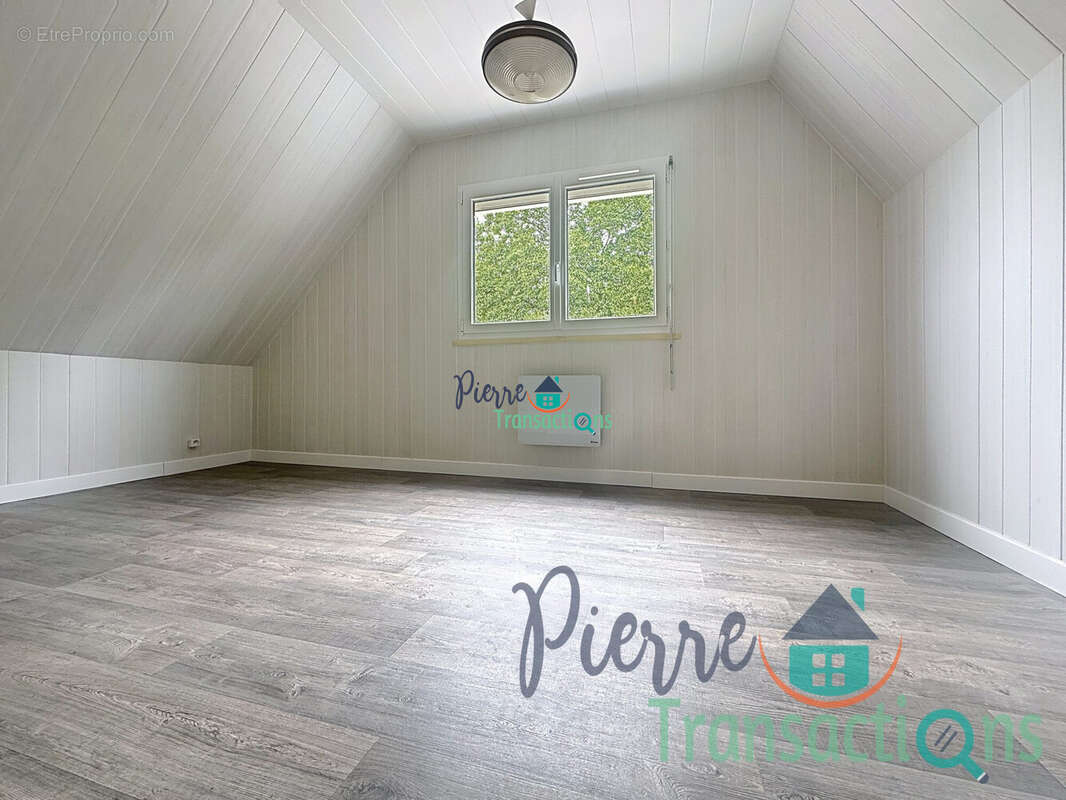 Maison à SAINT-MAURICE-D&#039;ETELAN