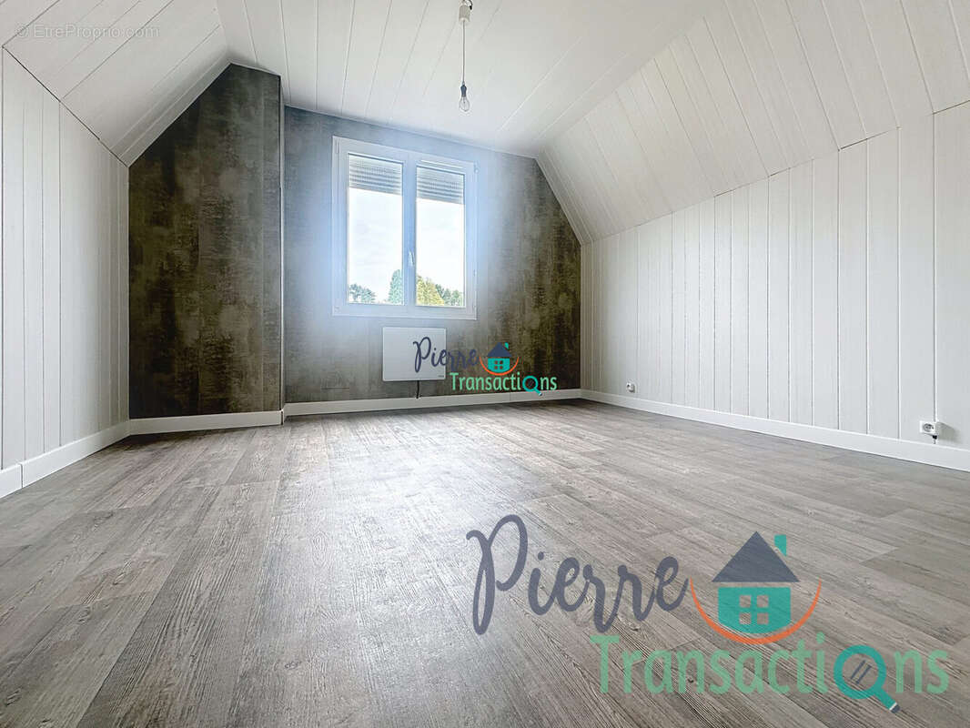 Maison à SAINT-MAURICE-D&#039;ETELAN