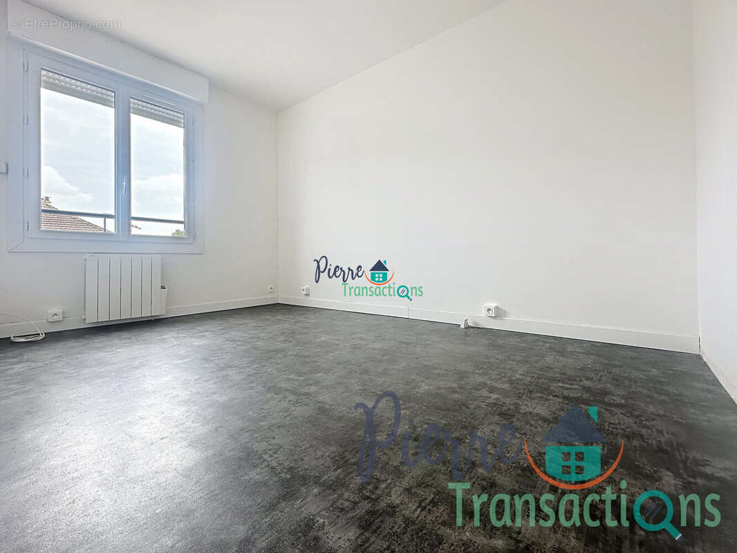 Maison à SAINT-MAURICE-D&#039;ETELAN