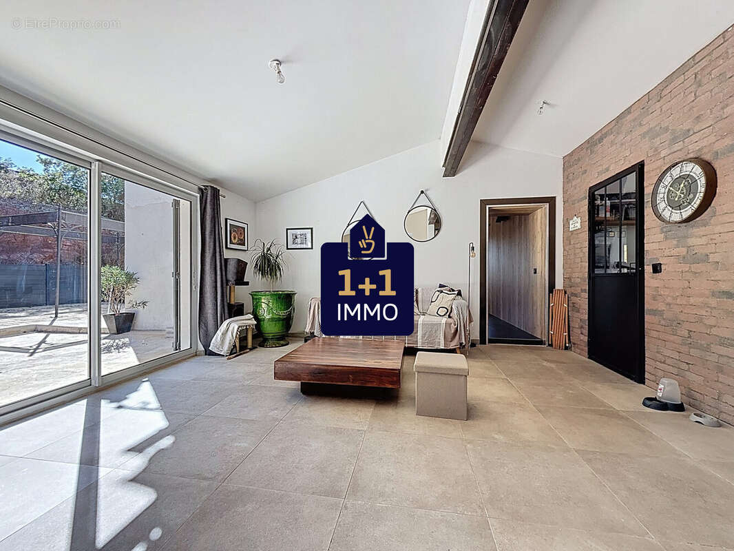 Maison à ROQUEBRUNE-SUR-ARGENS