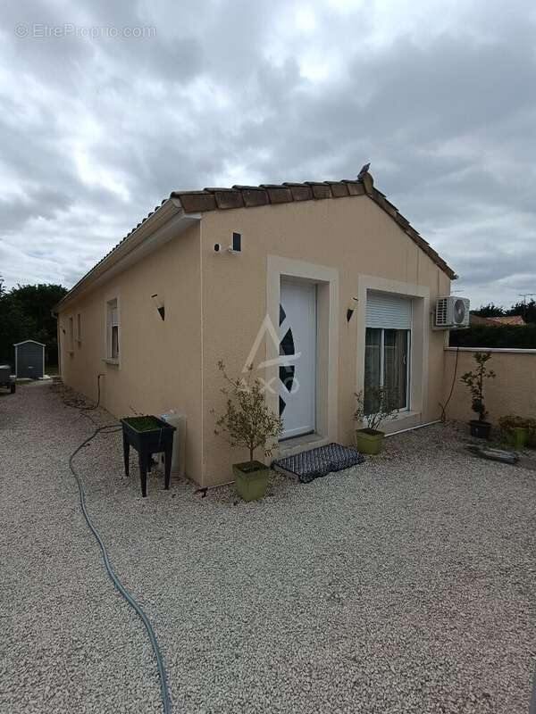 Maison à VARS