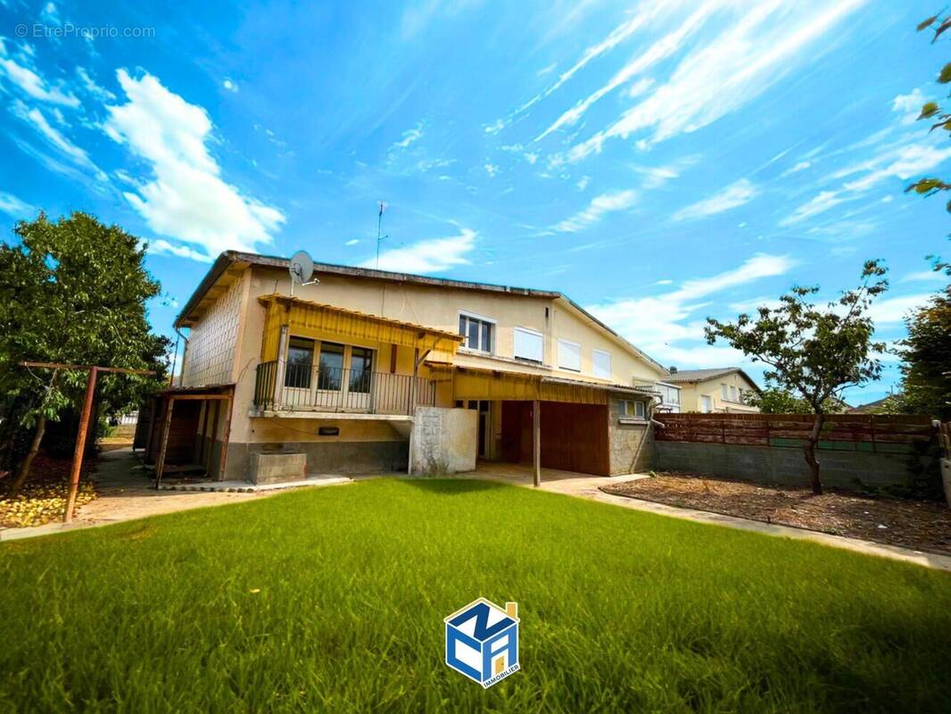 Maison à PORT-DE-PILES