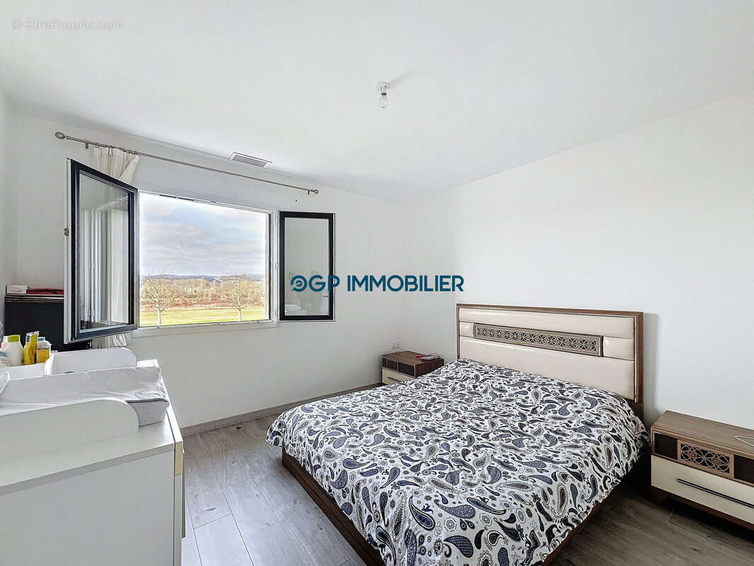 Maison à SAINT-SULPICE