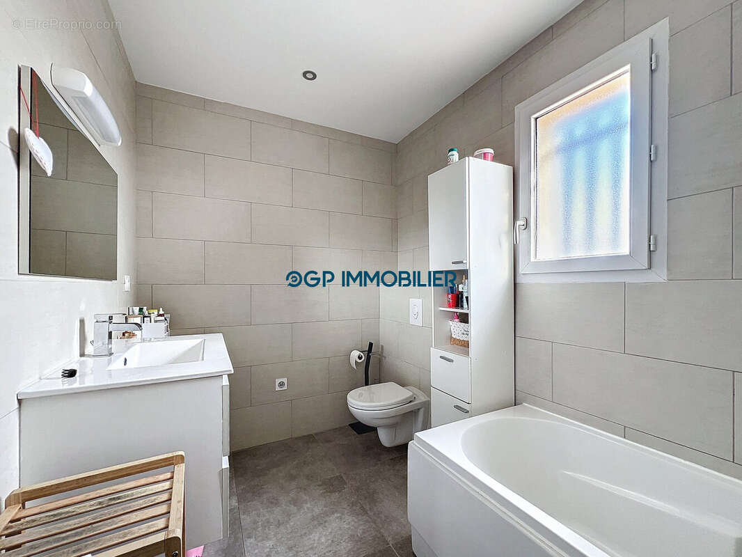 Maison à SAINT-SULPICE