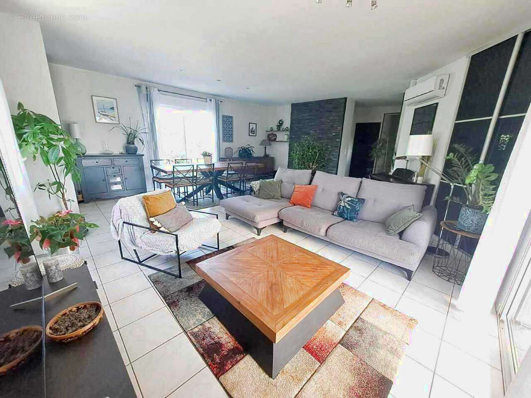 Maison à FRAYSSINHES