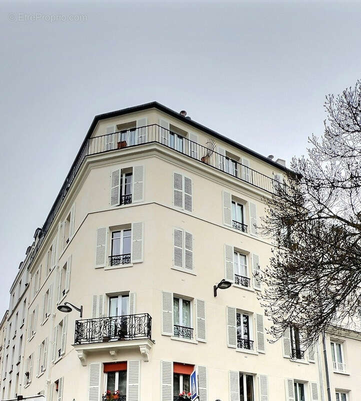 Appartement à PARIS-14E