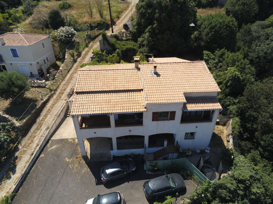 Maison à SAINT-LAURENT-DU-VAR