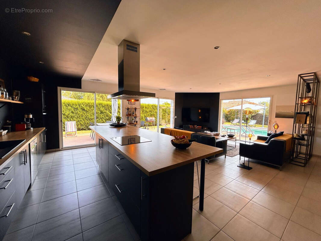 Maison à BELIN-BELIET