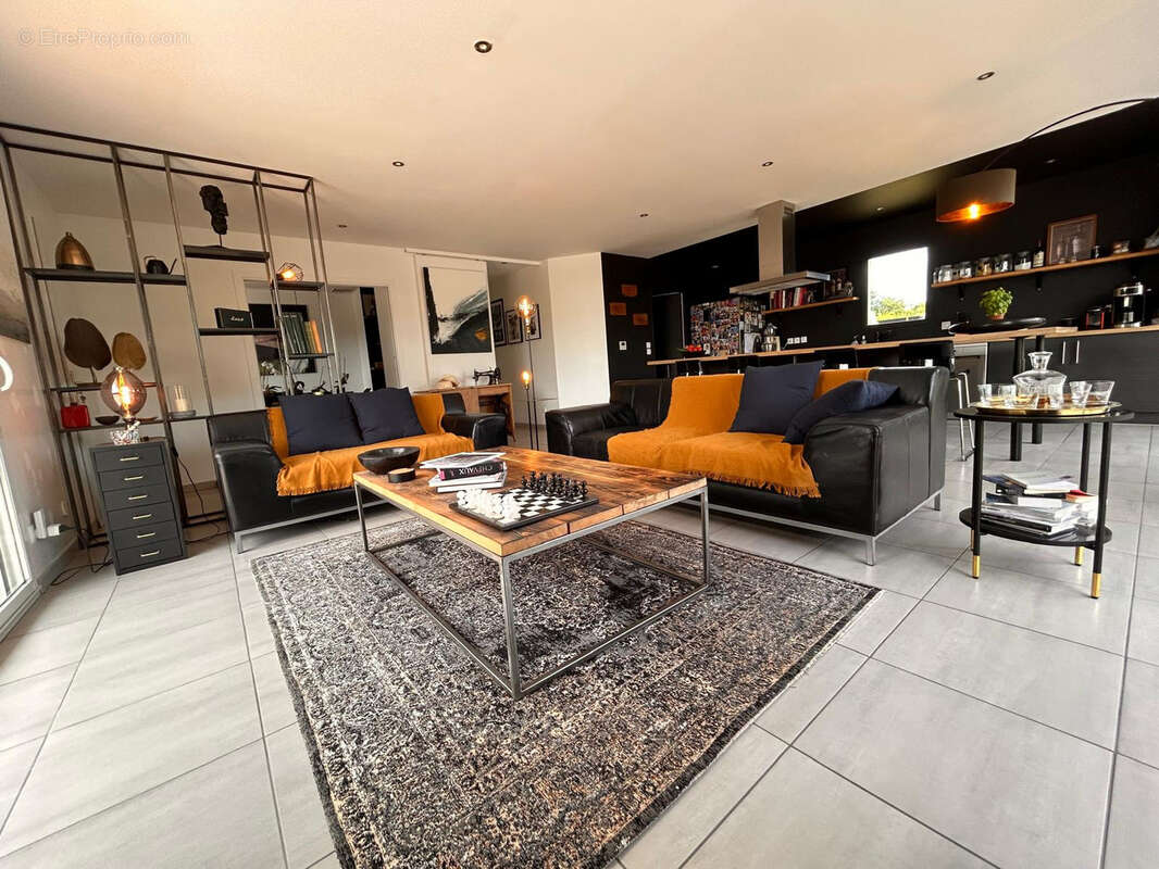 Maison à BELIN-BELIET