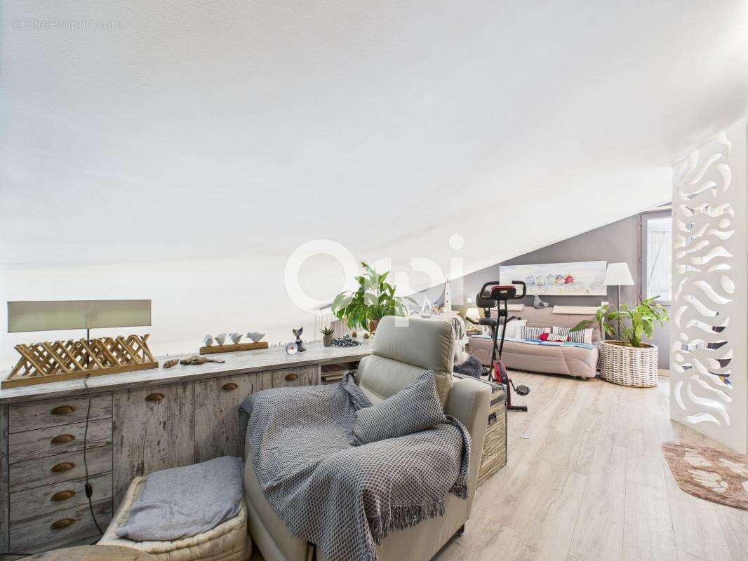 Maison à MANDELIEU-LA-NAPOULE