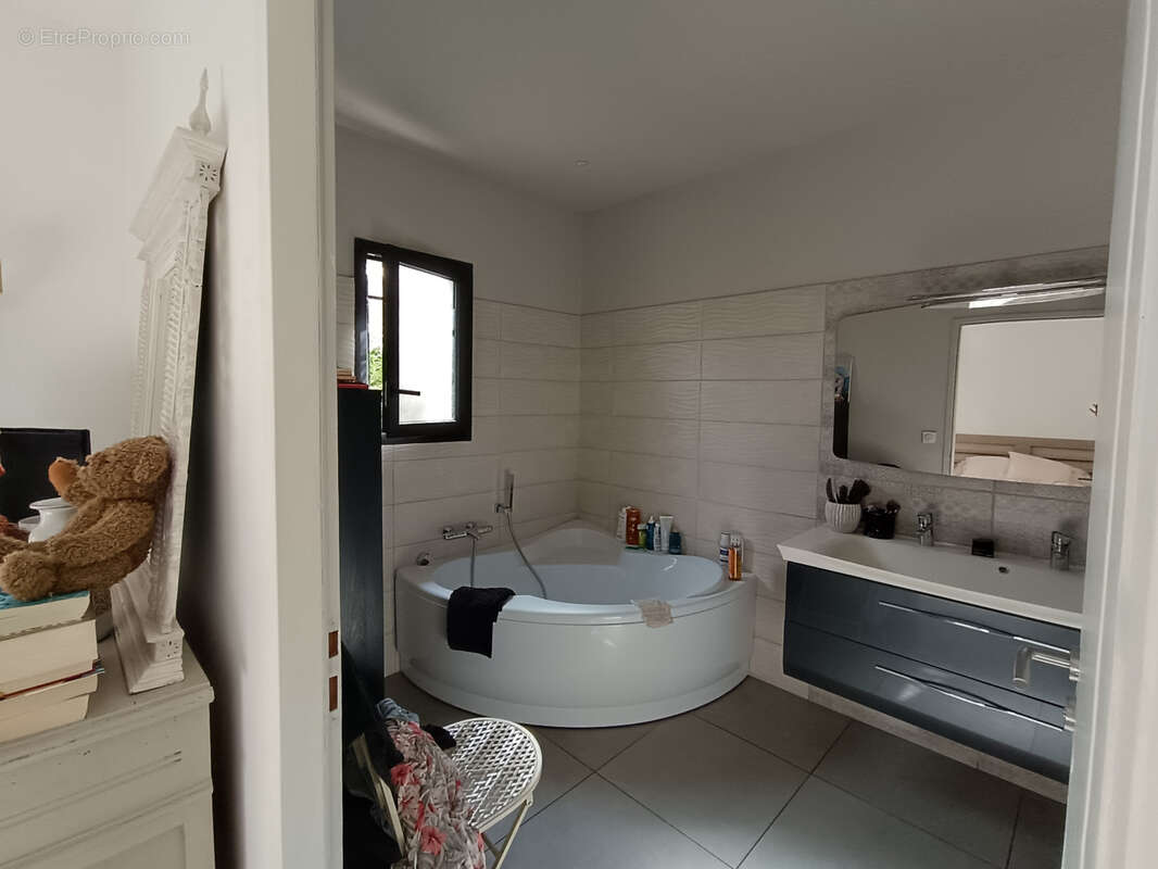 Maison à VAISON-LA-ROMAINE