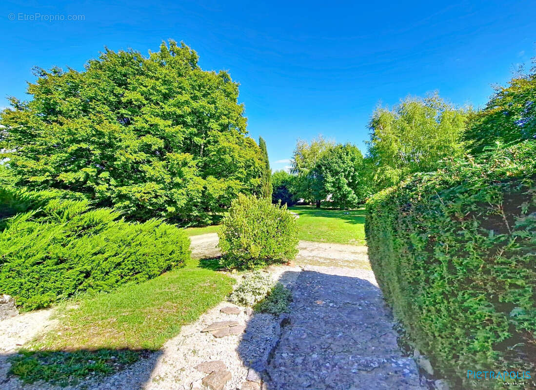 Maison à CHALON-SUR-SAONE