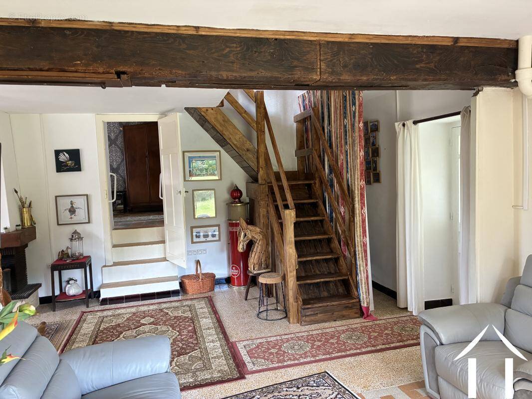 Maison à MONT-ET-MARRE