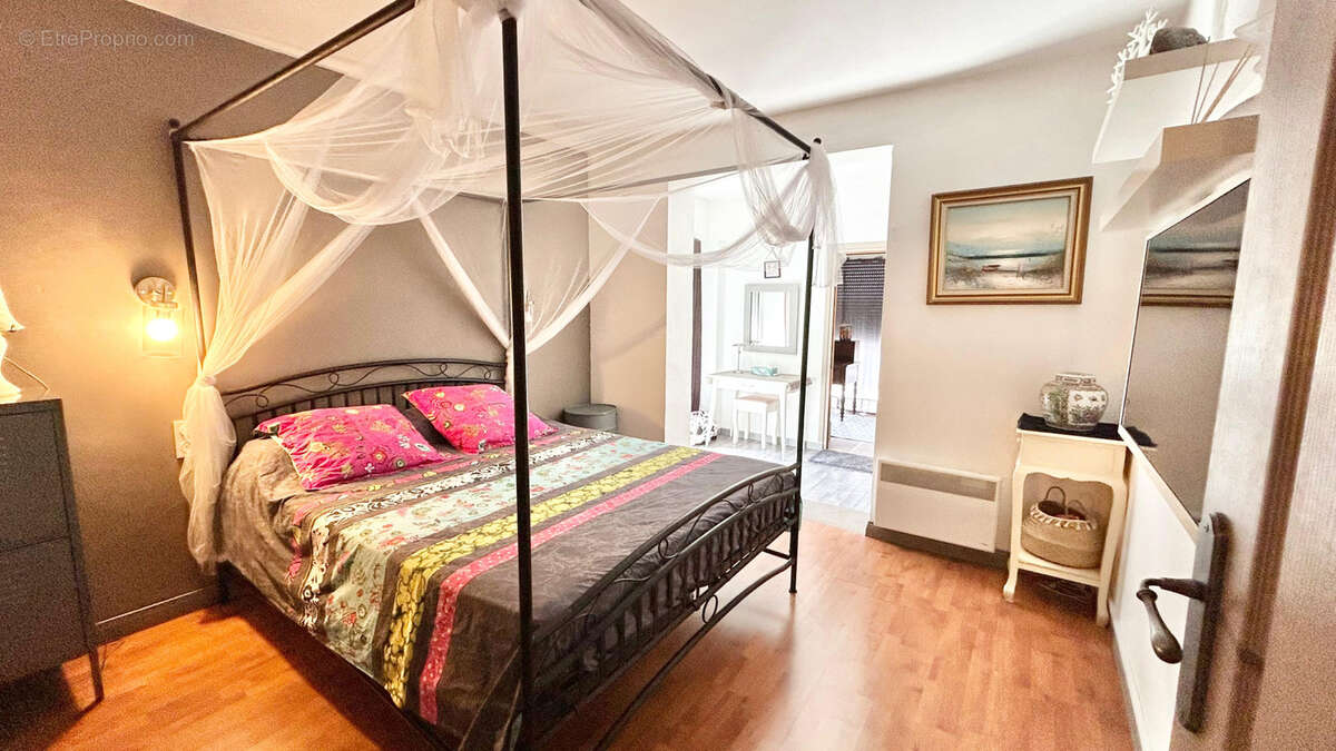 Maison à VILLENEUVE-DE-LA-RAHO