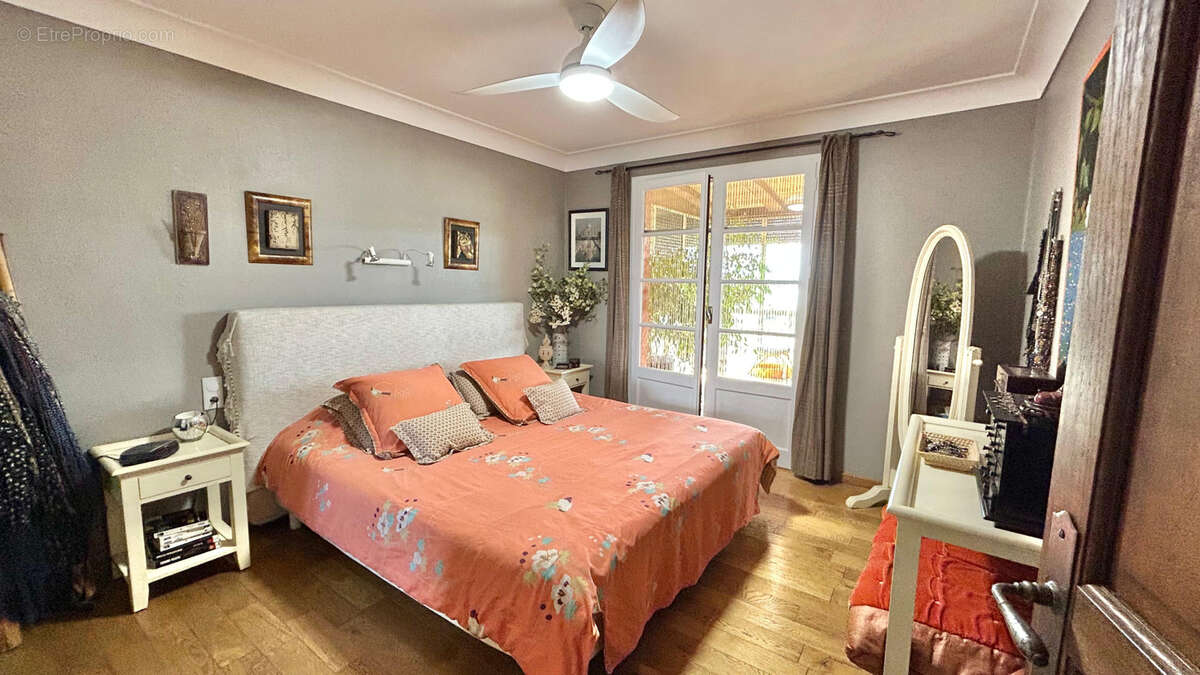 Maison à VILLENEUVE-DE-LA-RAHO