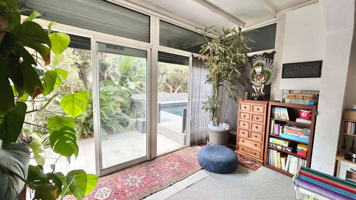 Maison à VILLENEUVE-DE-LA-RAHO