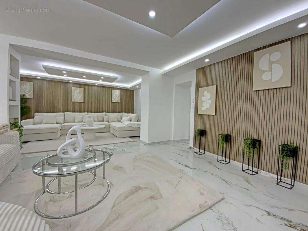 Maison à LA VERNELLE