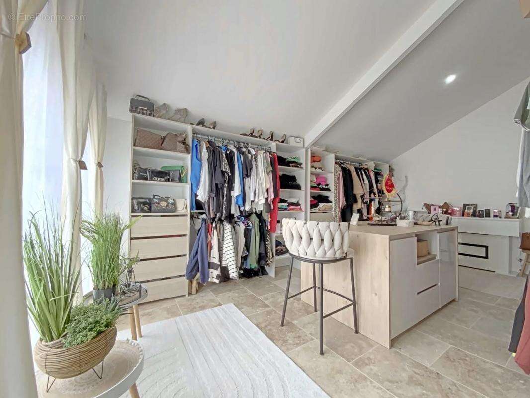 Maison à LA VERNELLE