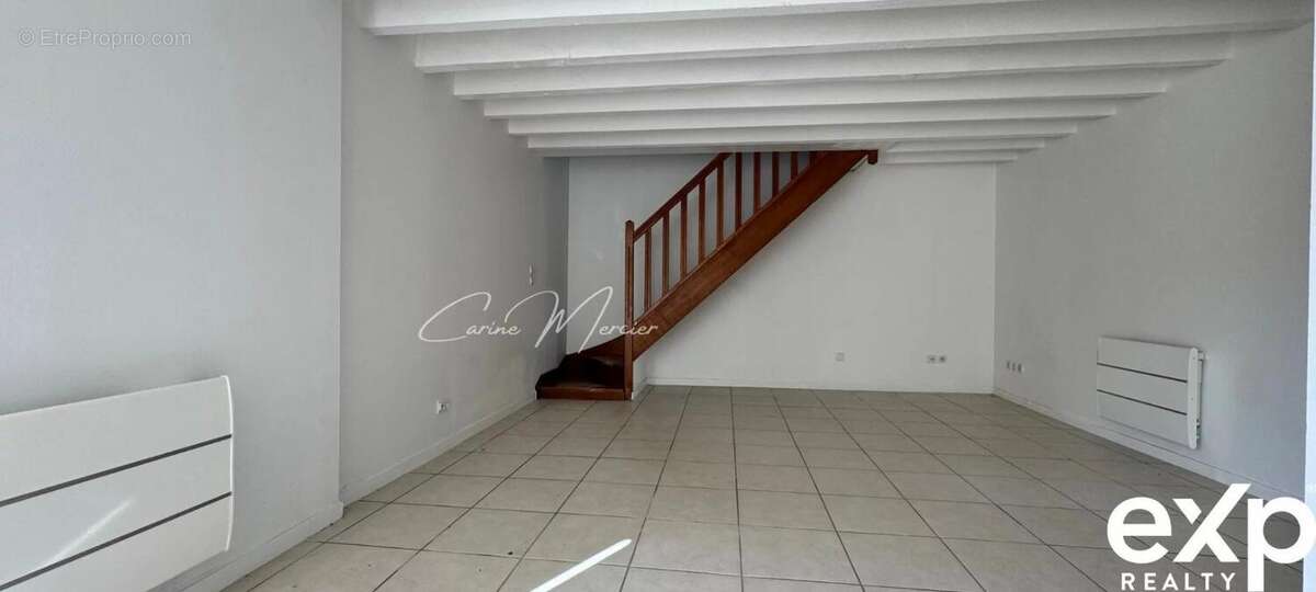 Appartement à LE TREMBLAY-SUR-MAULDRE