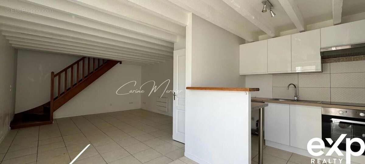 Appartement à LE TREMBLAY-SUR-MAULDRE