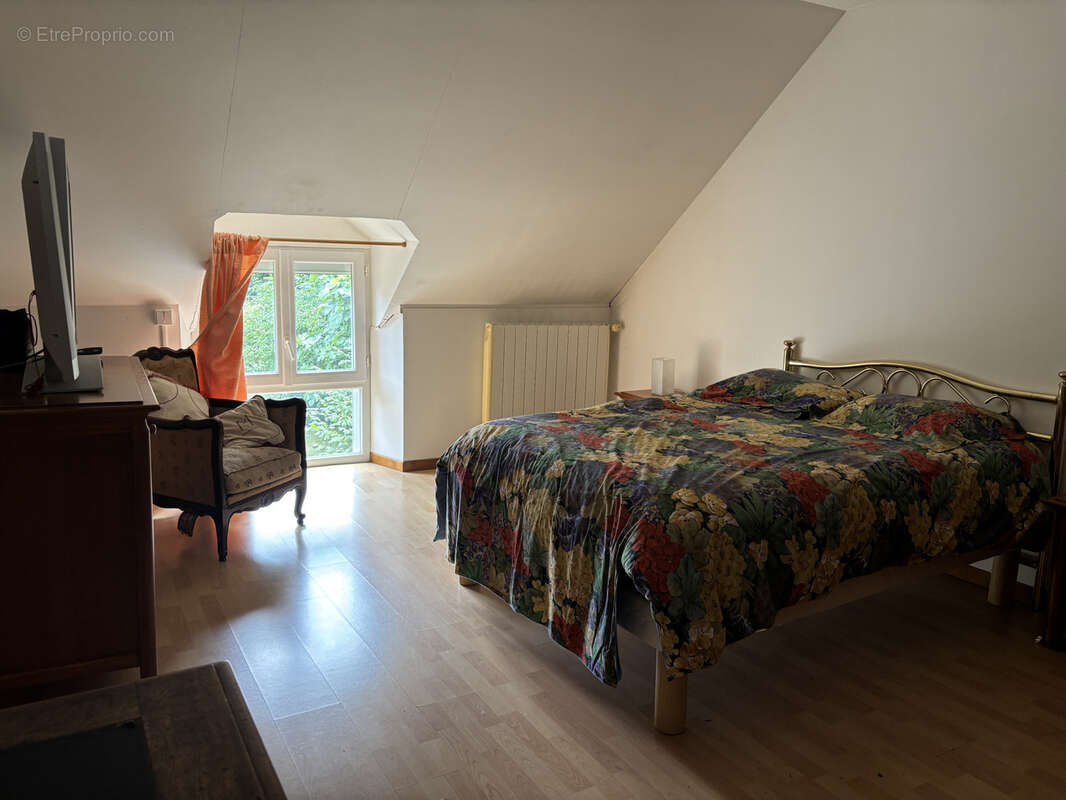 Maison à LE MELE-SUR-SARTHE