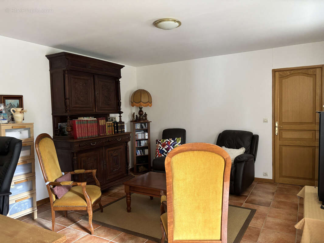 Maison à LE MELE-SUR-SARTHE