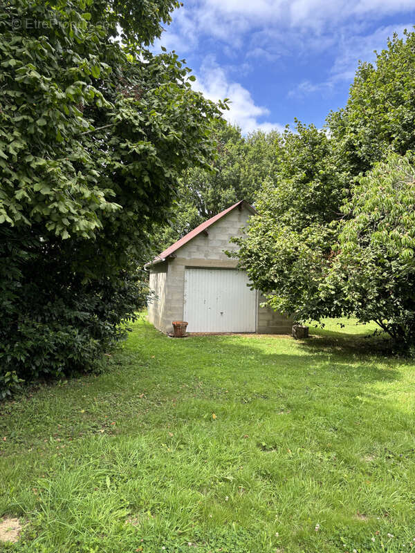 Maison à LE MELE-SUR-SARTHE