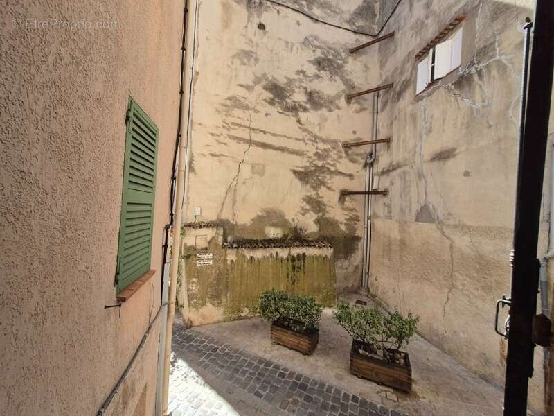 Appartement à BARGEMON