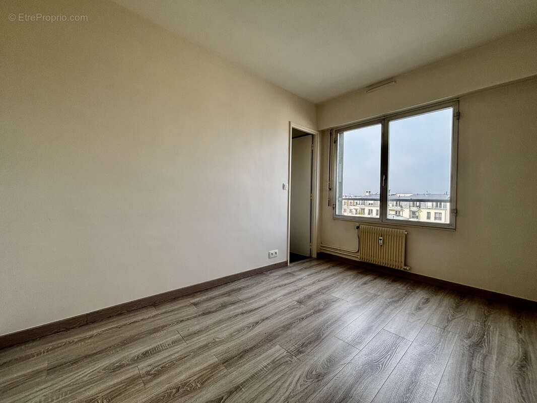 Appartement à SARTROUVILLE