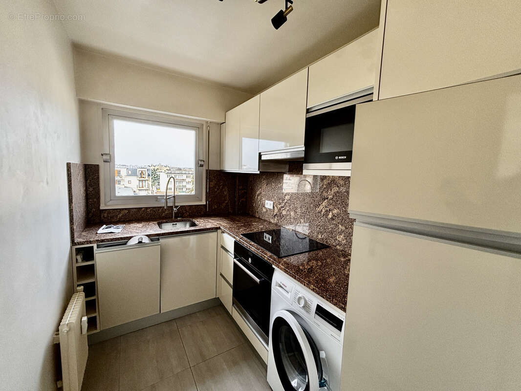 Appartement à SARTROUVILLE