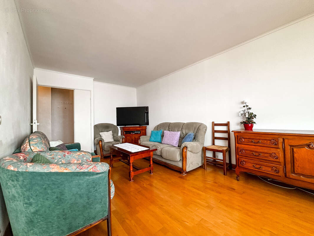 Appartement à SARTROUVILLE