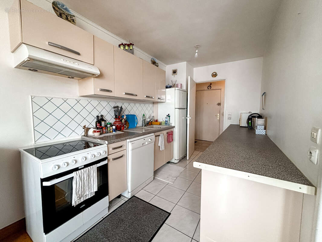 Appartement à SARTROUVILLE