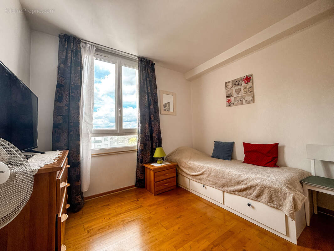 Appartement à SARTROUVILLE