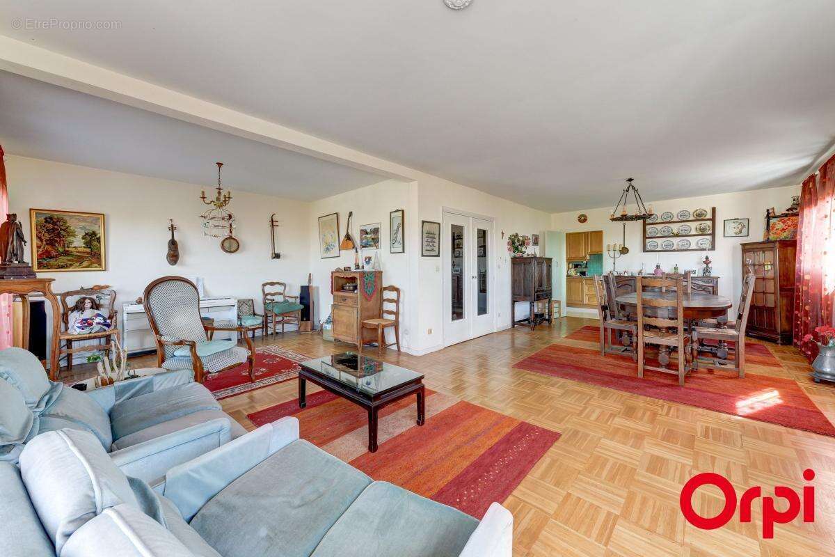 Appartement à CALUIRE-ET-CUIRE