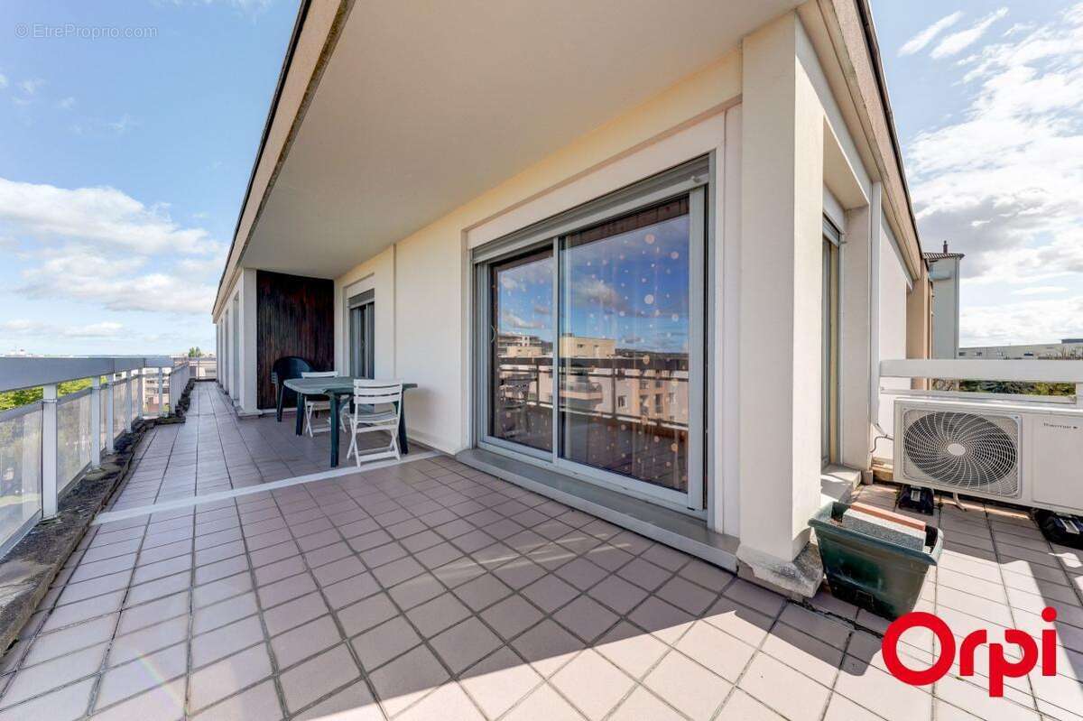 Appartement à CALUIRE-ET-CUIRE