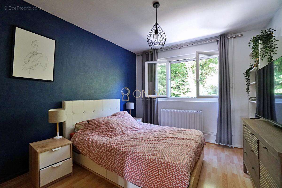 Appartement à NEUVILLE-SUR-SAONE