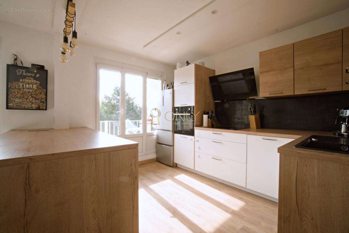 Appartement à NEUVILLE-SUR-SAONE