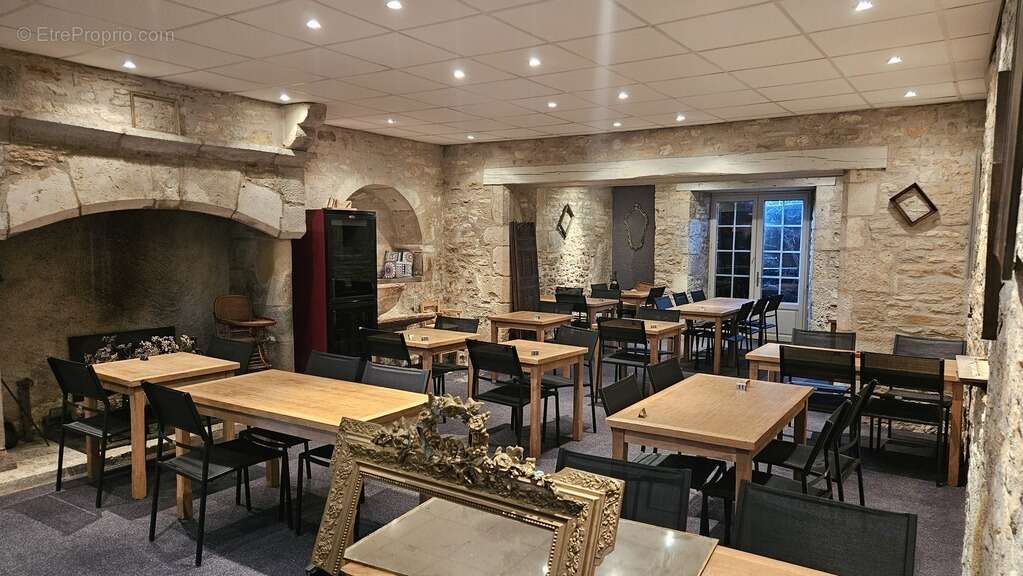 Commerce à LABASTIDE-MURAT