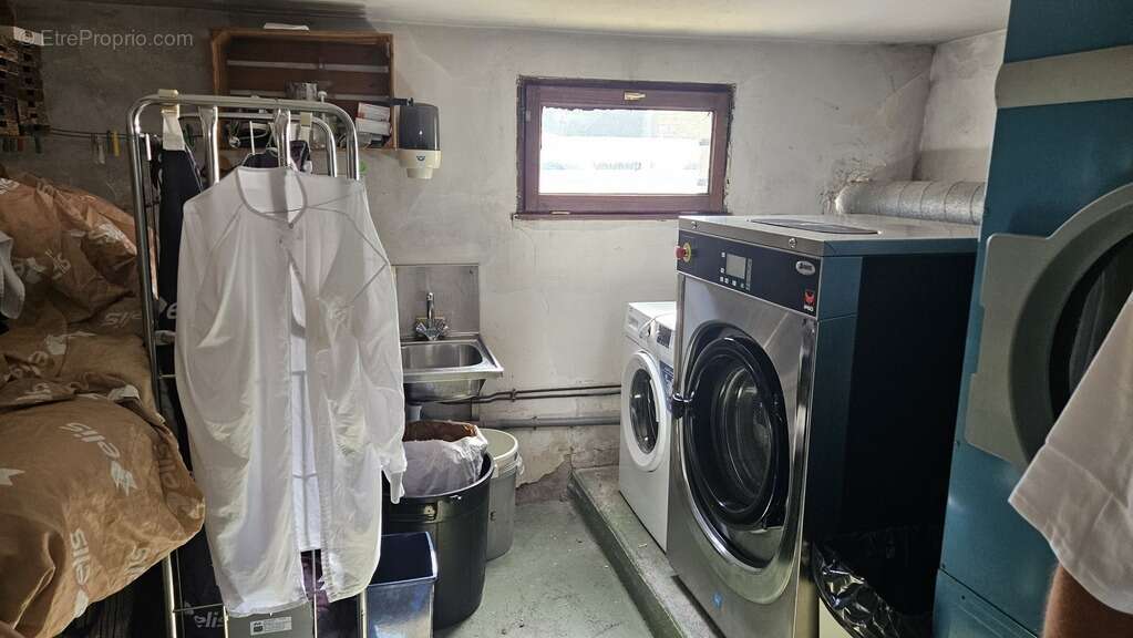 Commerce à LABASTIDE-MURAT